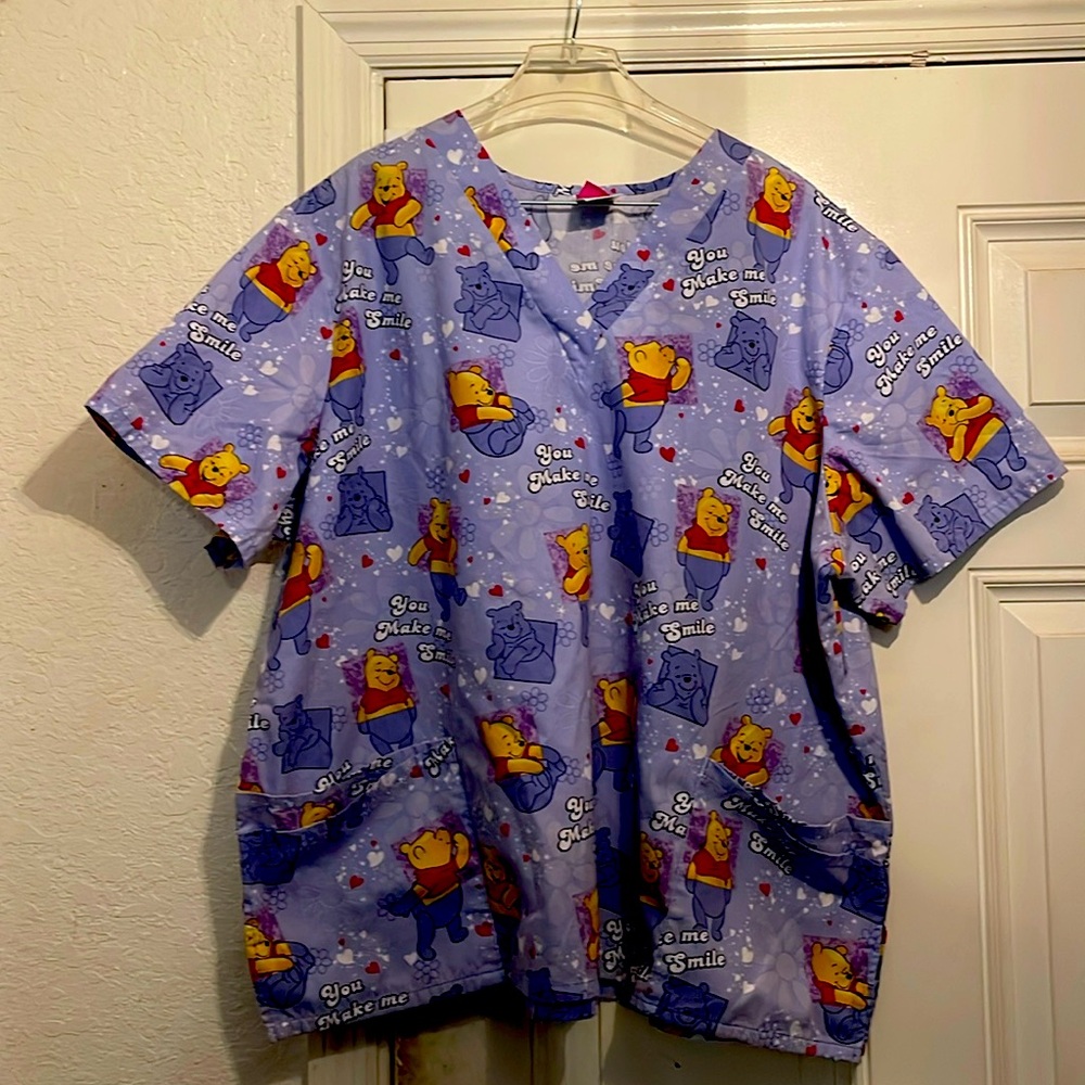 Disney Winnie the Pooh "You Make Me Smile" Scrub Top - Size: 3XLg